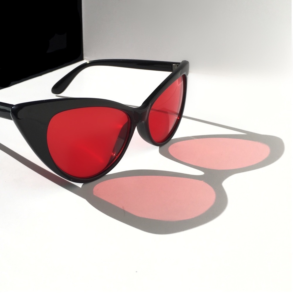 Oversized Cateye Vampire Sunglasses Black Red Lens